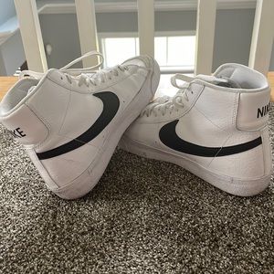 Nike Blazers youth size 7 black and white